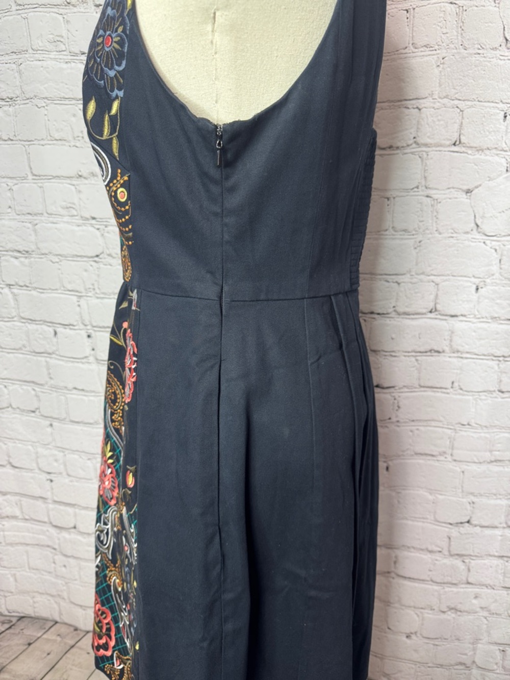 Anthropologie Moulinette Soeurs Embroidered Sleeveless Dress Size 8 - Picture 8 of 14